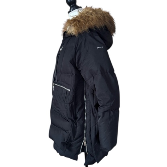 Orolay women’s thickened cozy down coat with zippers faux fur on hood, SZ medium - Picture 3 of 5